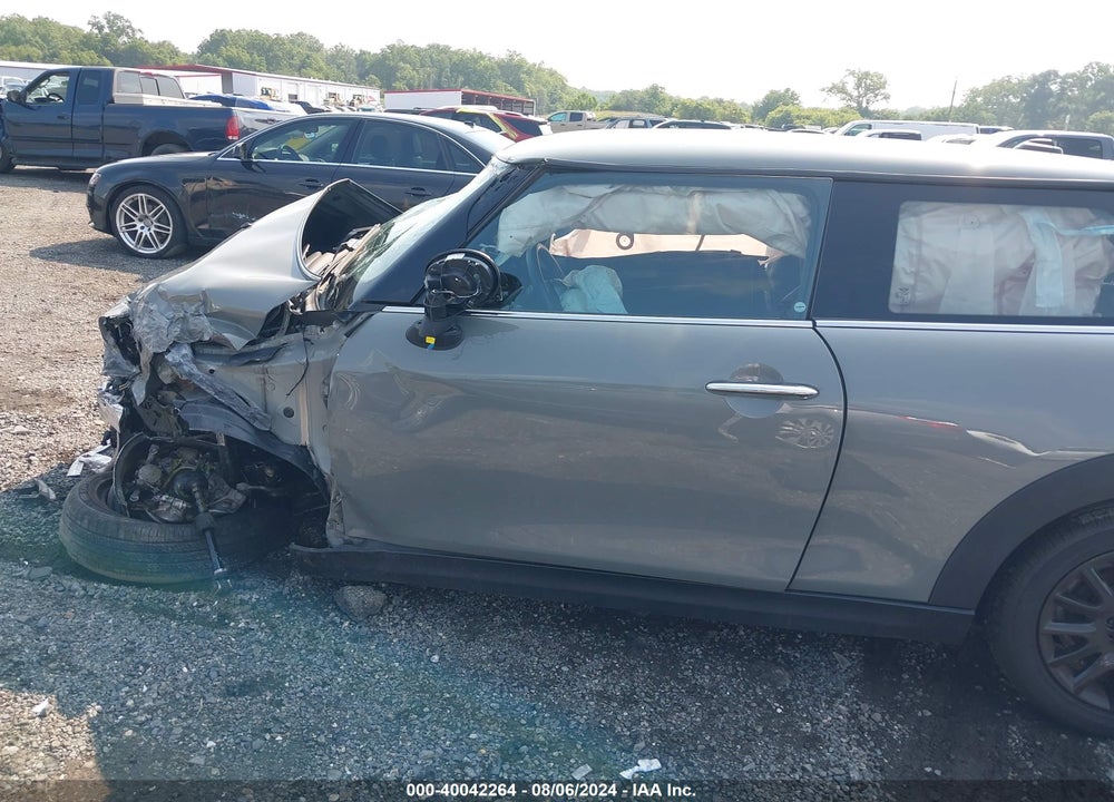 2019 MINI HARDTOP COOPER S VIN: WMWXP7C53K2H61123