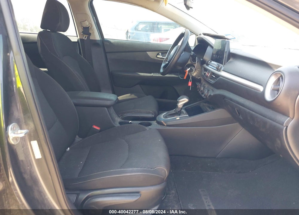 2021 KIA FORTE LXS VIN: 3KPF24AD0ME265205