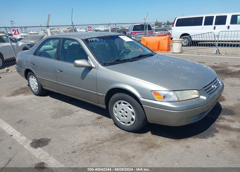 1998 TOYOTA CAMRY LE VIN: JT2BG22K2W0234527