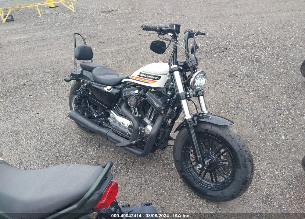 2018 HARLEY-DAVIDSON XL1200 XS VIN: 1HD1LR324JC423661