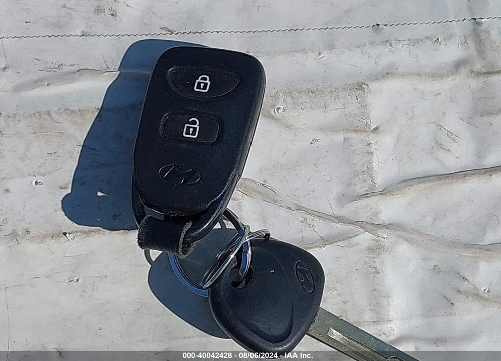 2013 HYUNDAI ACCENT GLS VIN: KMHCU4AE1DU442962