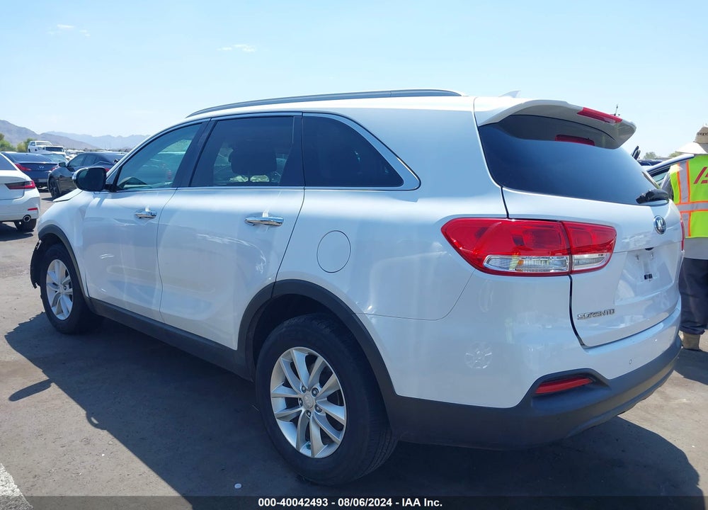 2017 KIA SORENTO 2.4L LX VIN: 5XYPG4A31HG201809