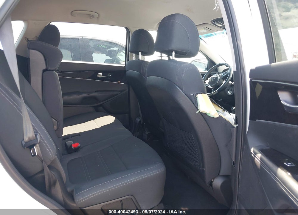 2017 KIA SORENTO 2.4L LX VIN: 5XYPG4A31HG201809