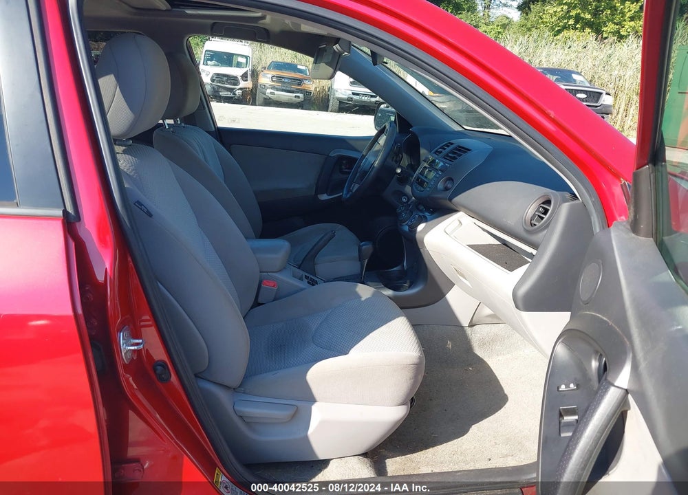 2011 TOYOTA RAV4 VIN: 2T3ZF4DV4BW055553