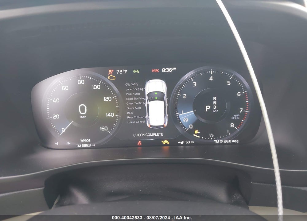 2020 VOLVO XC40 T5 MOMENTUM VIN: YV4162UK8L2316570