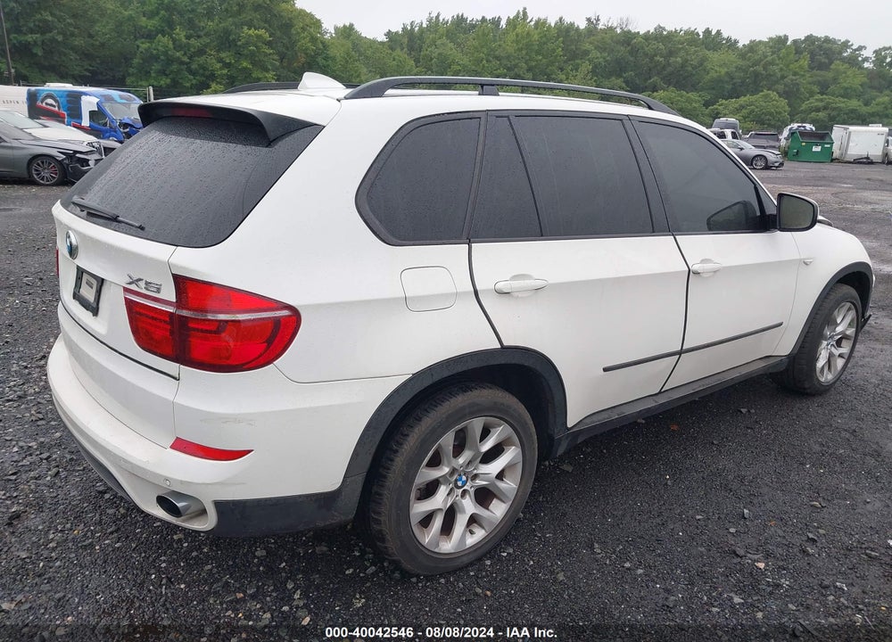 2011 BMW X5 XDRIVE35I/XDRIVE35I PREMIUM/XDRIVE35I SPORT ACTIVITY VIN: 5UXZV4C53BL411335
