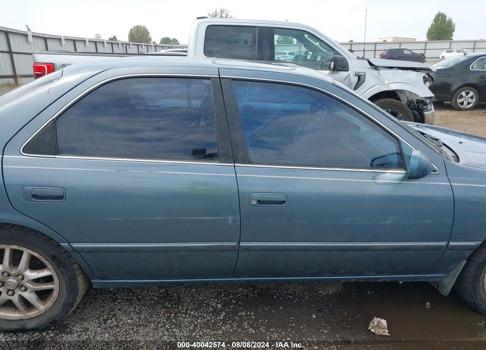 2000 TOYOTA CAMRY XLE V6 VIN: JT2BF28K1Y0270111