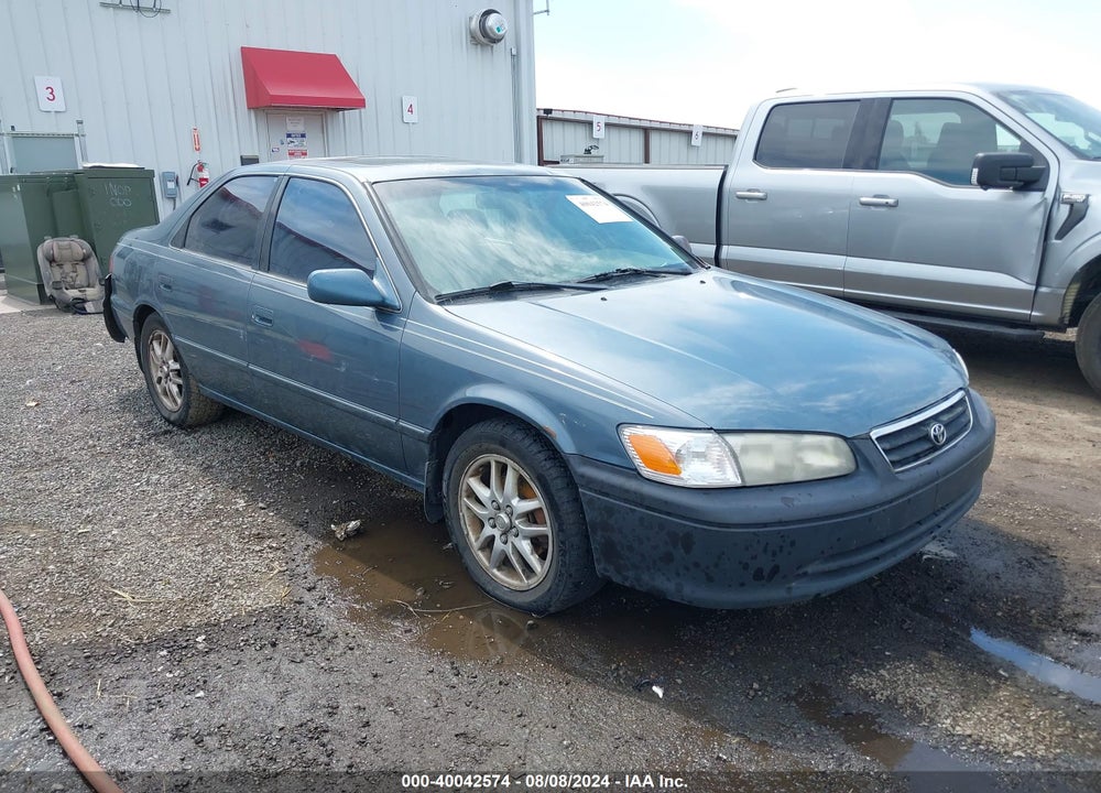 2000 TOYOTA CAMRY XLE V6 VIN: JT2BF28K1Y0270111