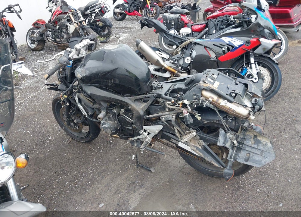 2009 YAMAHA FZ6 SHG VIN: JYARJ13E19A006605