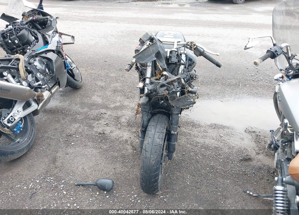 2009 YAMAHA FZ6 SHG VIN: JYARJ13E19A006605