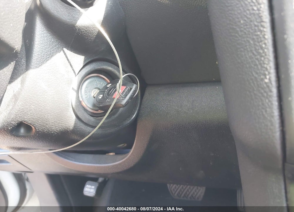 2013 NISSAN ROGUE S VIN: JN8AS5MT0DW549446