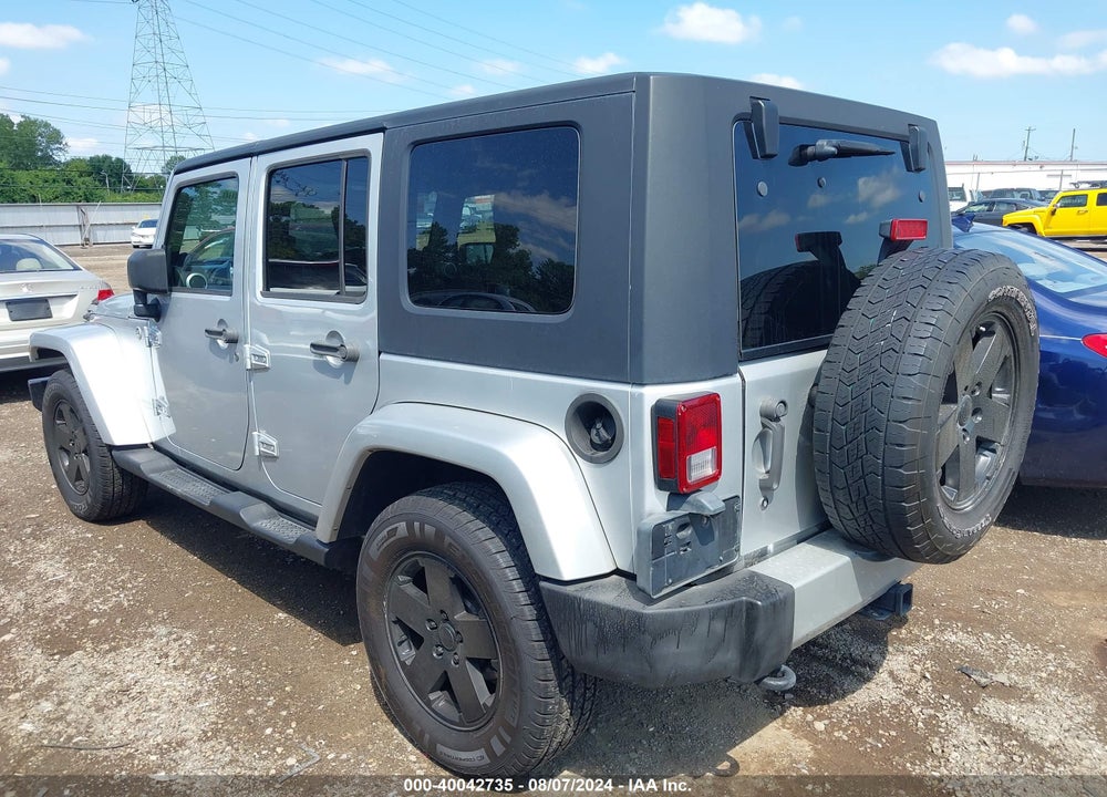 2009 JEEP WRANGLER UNLIMITED SAHARA VIN: 1J4GA59199L765895