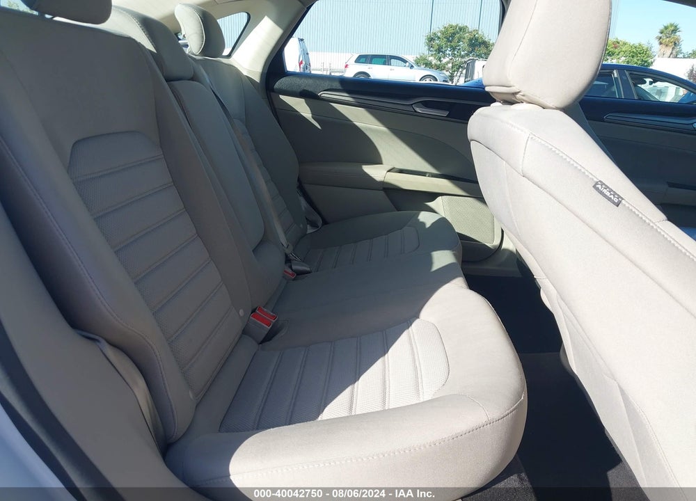 2020 FORD FUSION SE VIN: 3FA6P0HD7LR264310