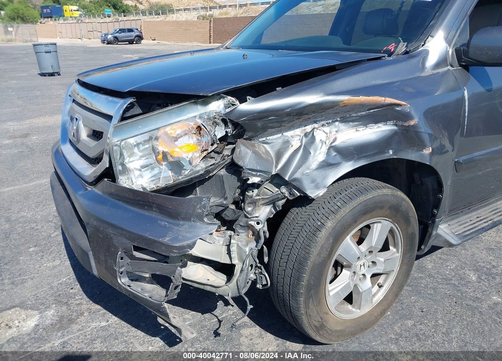 2011 HONDA PILOT EX-L VIN: 5FNYF4H73BB003666