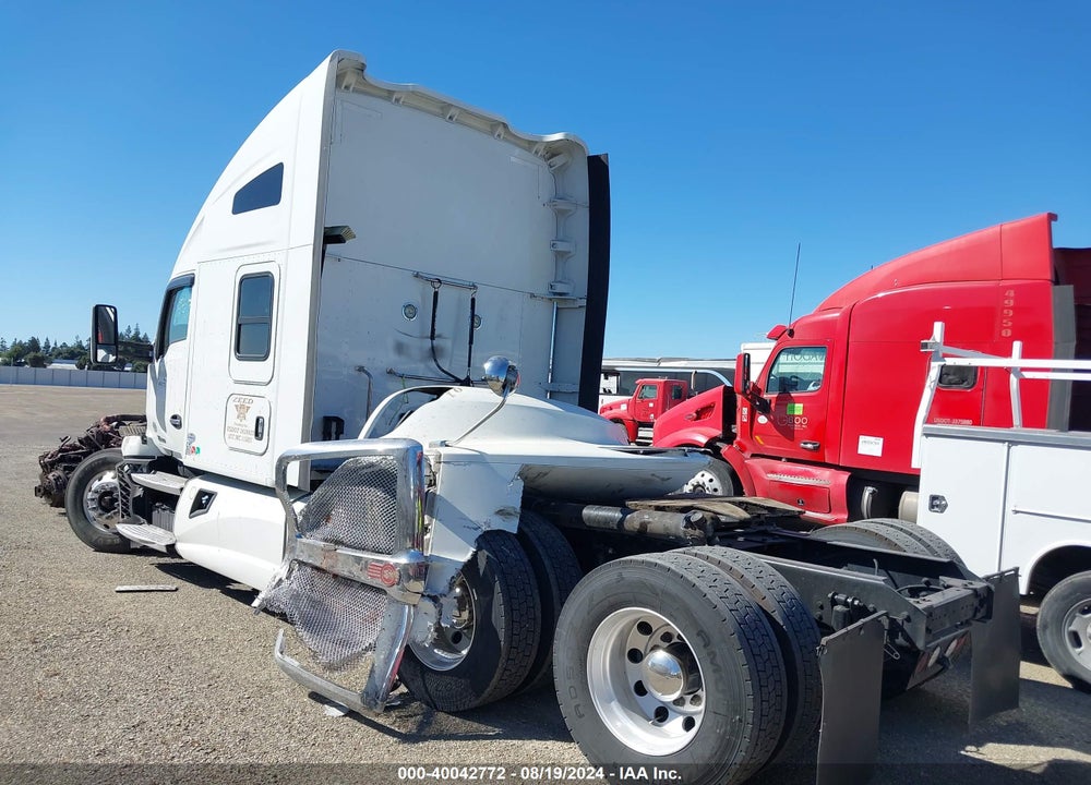 2017 KENWORTH T680 VIN: 1XKYD49X4HJ108159