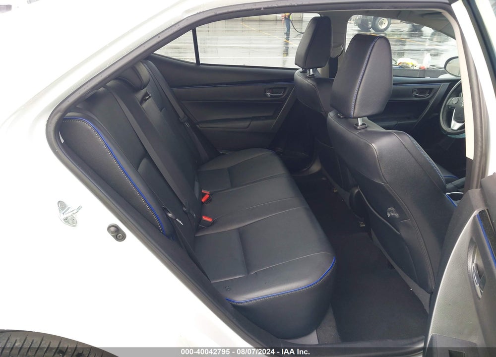2017 TOYOTA COROLLA XSE VIN: 5YFBURHE9HP619635