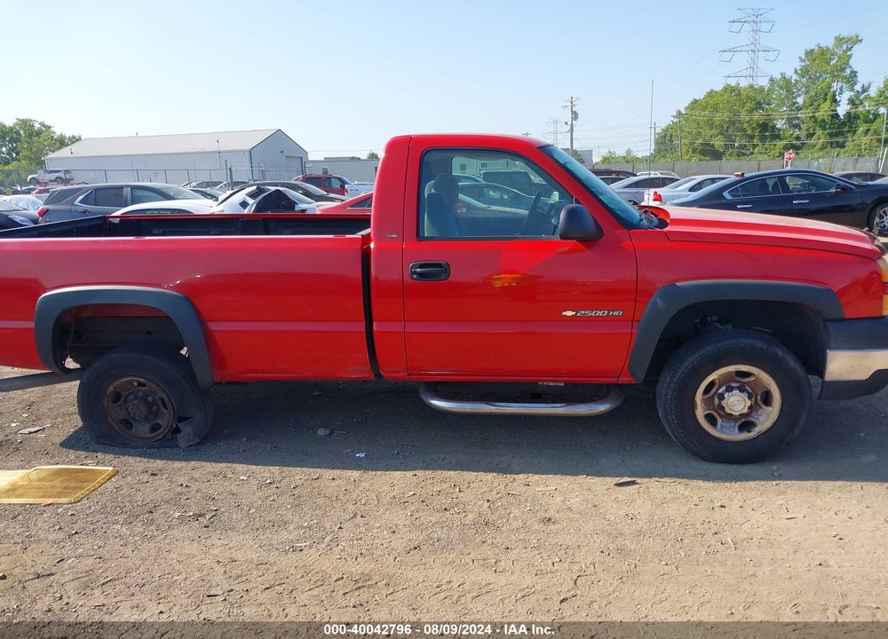 2007 CHEVROLET SILVERADO 2500HD CLASSIC LS VIN: 1GCHC24U87E105658