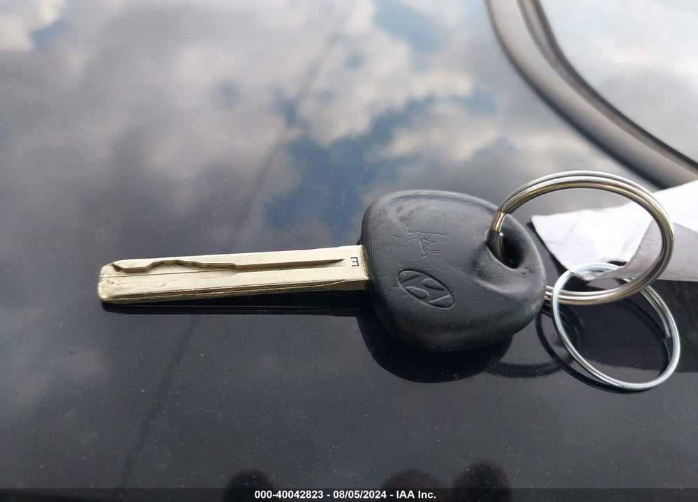2013 HYUNDAI SONATA GLS VIN: 5NPEB4AC7DH515070