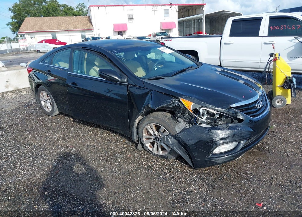 2013 HYUNDAI SONATA GLS VIN: 5NPEB4AC2DH700126