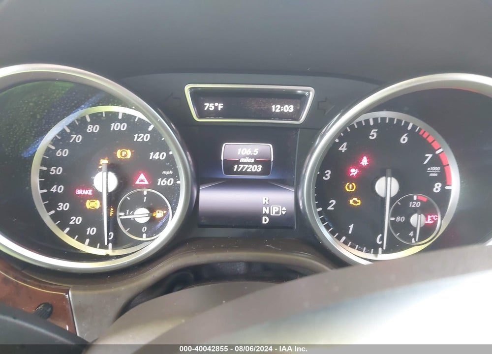 2015 MERCEDES-BENZ GL 550 4MATIC VIN: 4JGDF7DE9FA442143