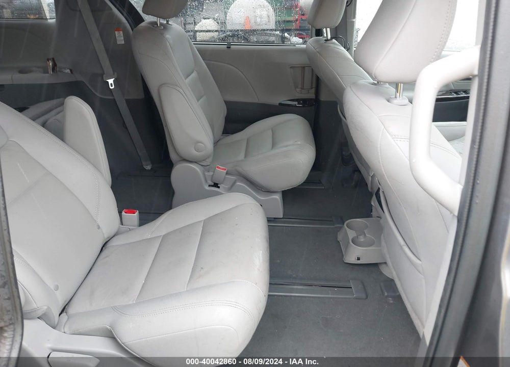 2020 TOYOTA SIENNA XLE VIN: 5TDDZ3DC4LS251506