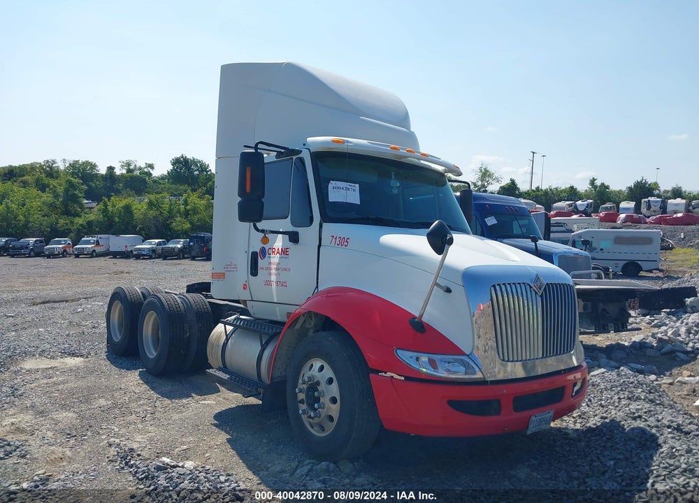 2009 INTERNATIONAL 8600 8600 VIN: 1HSHXAHR29J133977