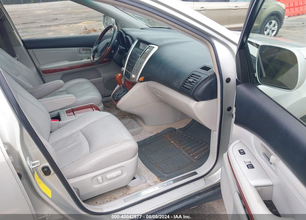 2004 LEXUS RX 330 VIN: JTJGA31U440039286