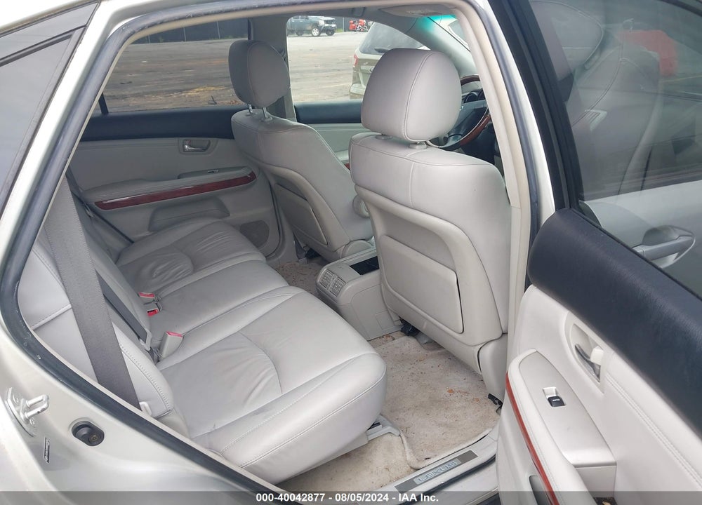 2004 LEXUS RX 330 VIN: JTJGA31U440039286
