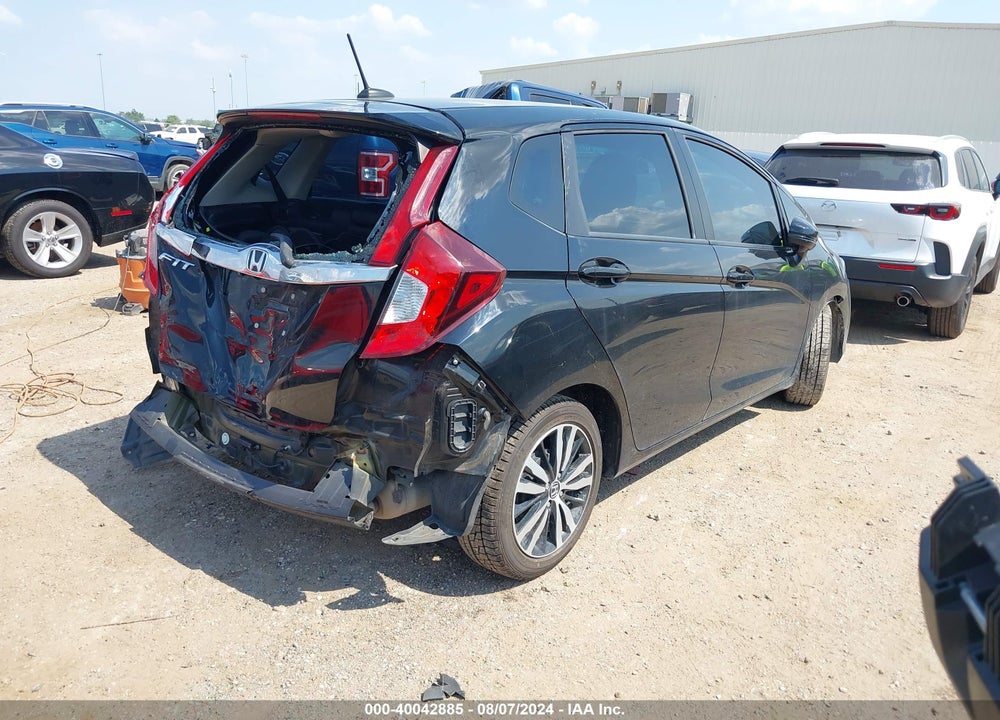 2018 HONDA FIT EX VIN: 3HGGK5H80JM732788