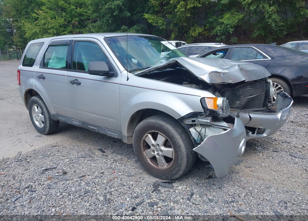 2011 FORD ESCAPE XLS VIN: 1FMCU0C77BKA04821