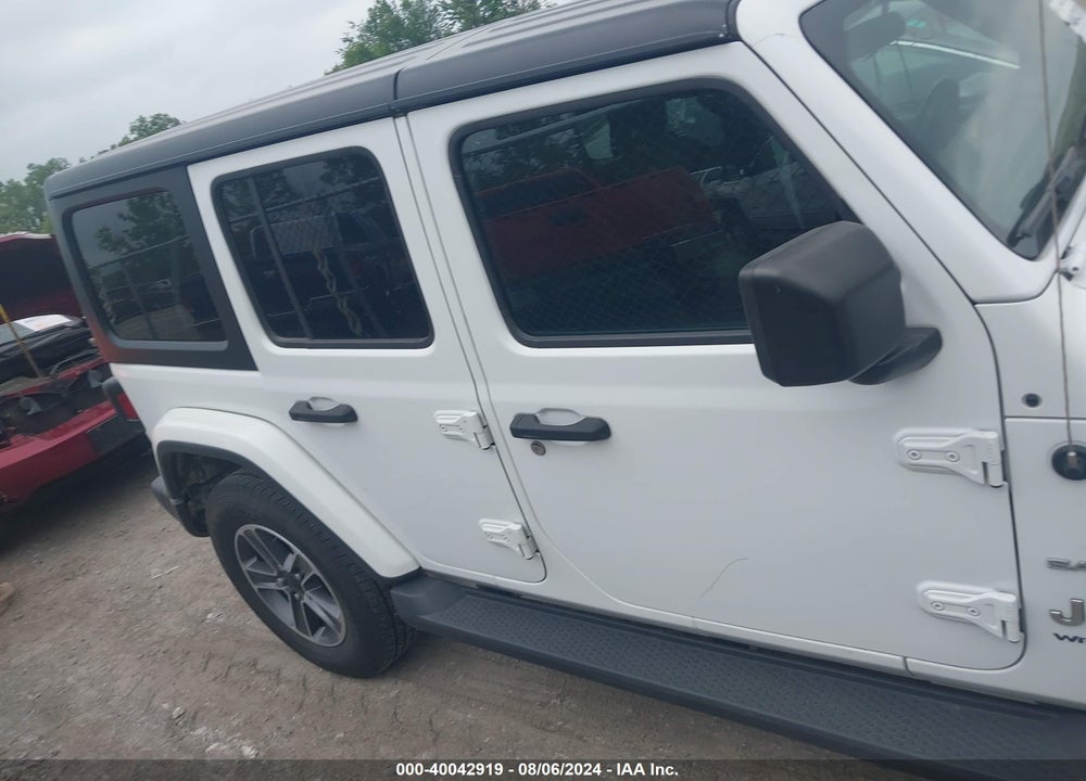 2018 JEEP WRANGLER UNLIMITED SAHARA 4X4 VIN: 1C4HJXEG0JW132365