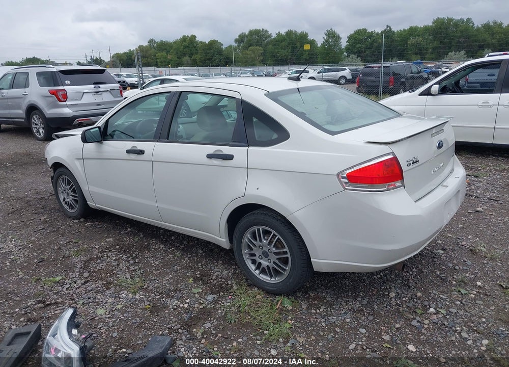 2011 FORD FOCUS SE VIN: 1FAHP3FN3BW182723
