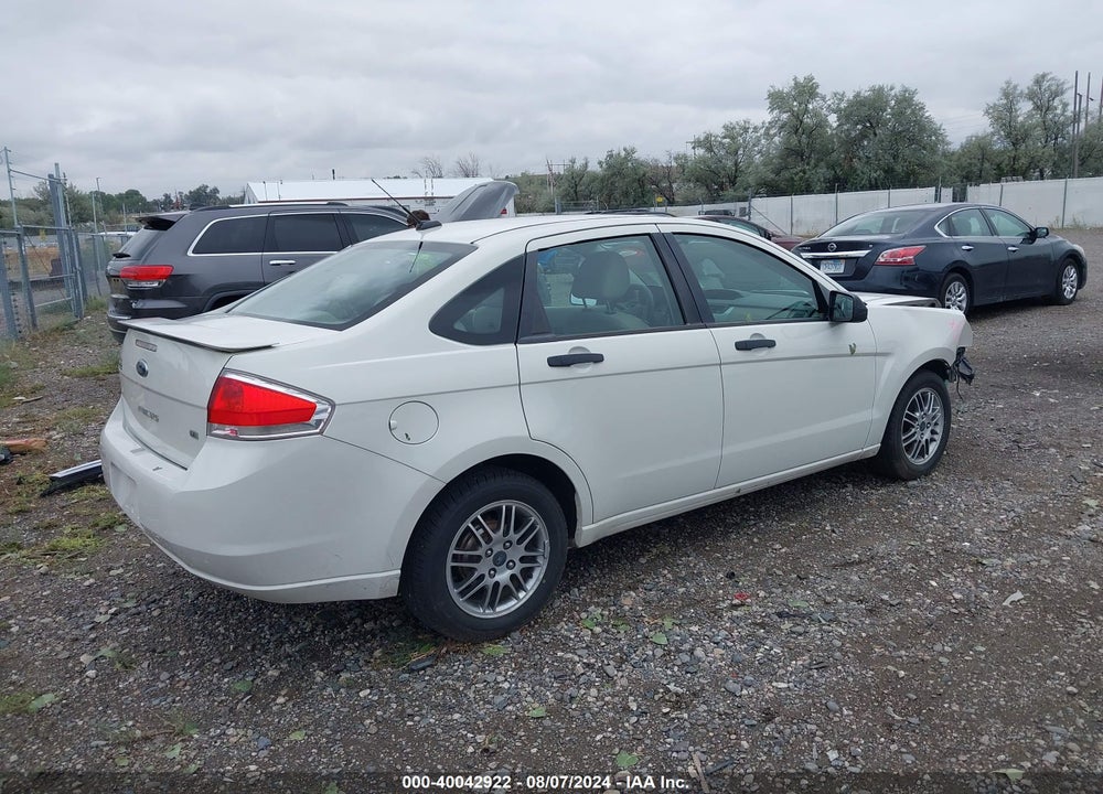 2011 FORD FOCUS SE VIN: 1FAHP3FN3BW182723