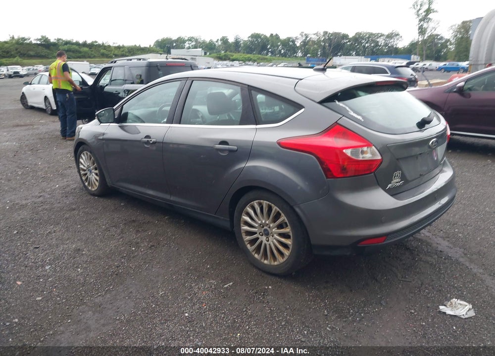 2012 FORD FOCUS TITANIUM VIN: 1FAHP3N21CL389802