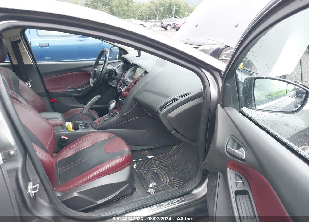 2012 FORD FOCUS TITANIUM VIN: 1FAHP3N21CL389802