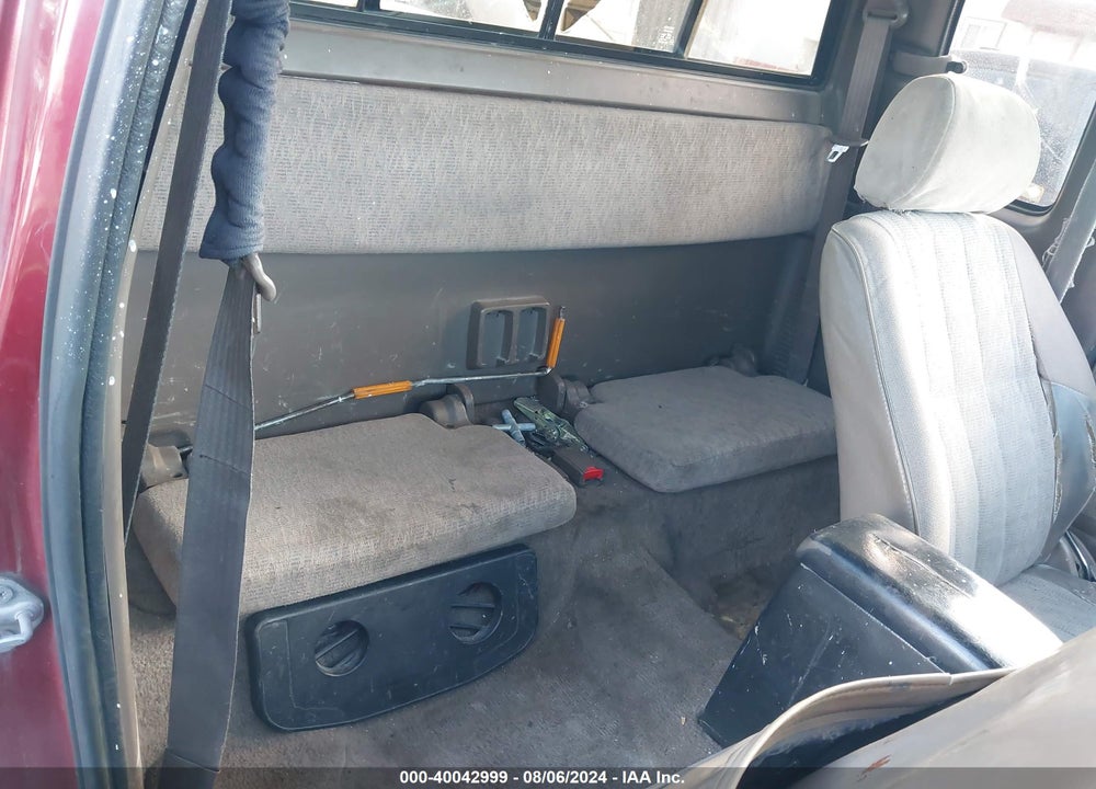 1998 TOYOTA TACOMA VIN: 4TAVL52N7WZ030180