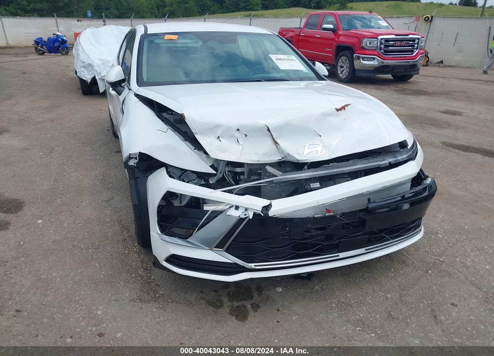 2024 HYUNDAI SONATA VIN: KMHL64JA4RA376617