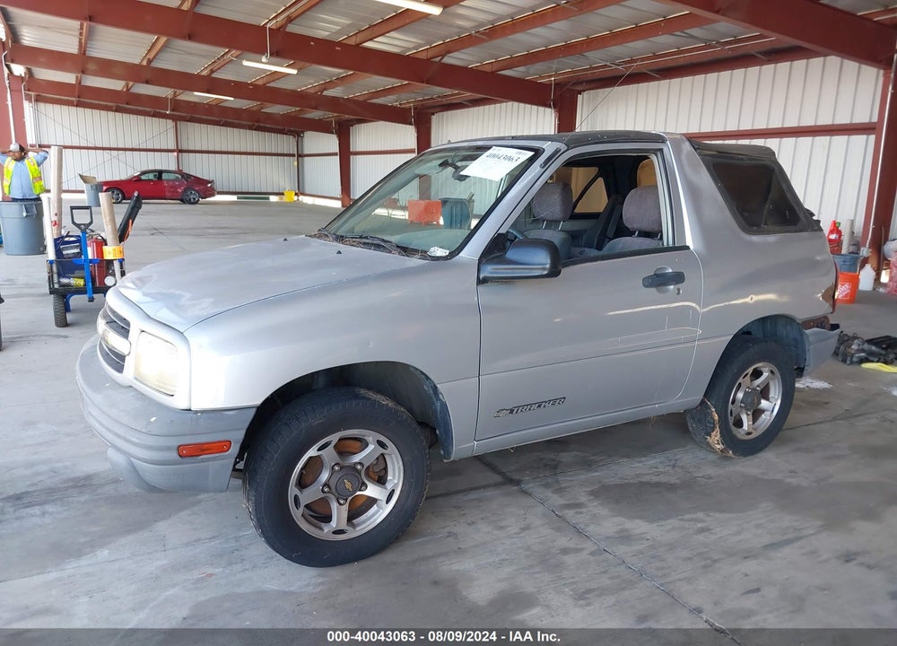 1999 CHEVROLET TRACKER VIN: 2CNBE18C8X6907672