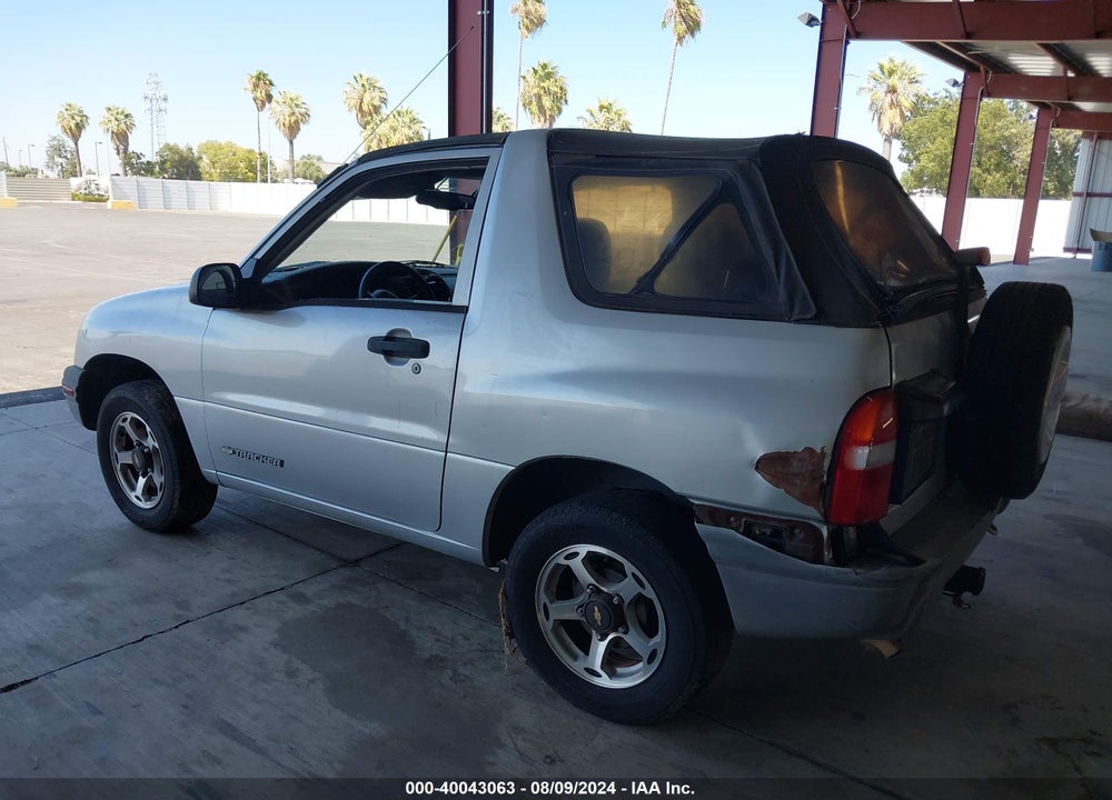 1999 CHEVROLET TRACKER VIN: 2CNBE18C8X6907672