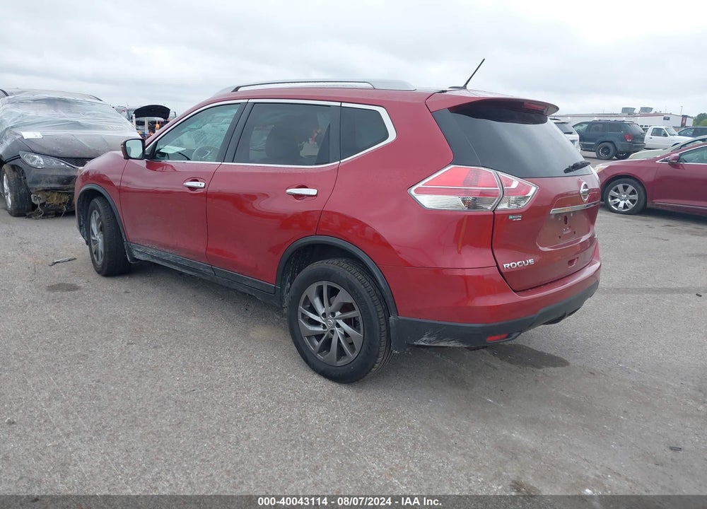 2015 NISSAN ROGUE SL VIN: 5N1AT2MV8FC890831