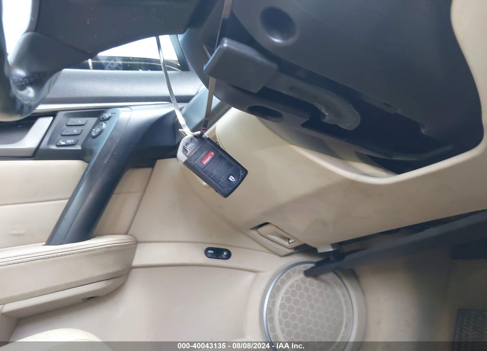 2010 ACURA TL 3.5 VIN: 19UUA8F52AA003706