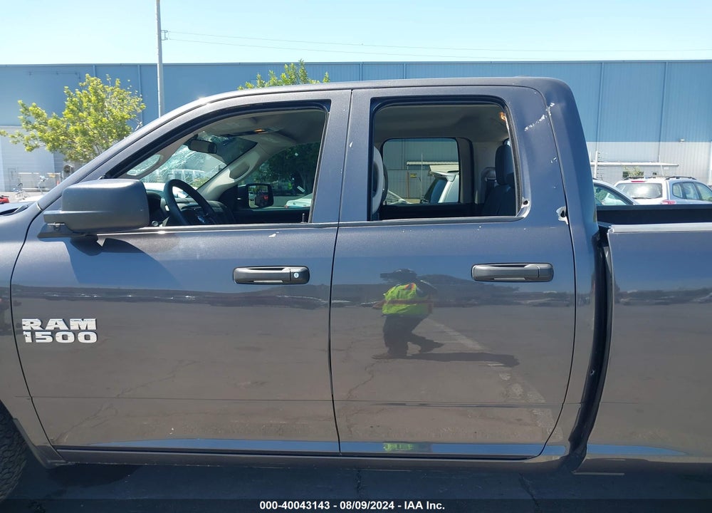 2018 RAM 1500 TRADESMAN QUAD CAB 4X2 6'4 BOX VIN: 1C6RR6FG0JS224497