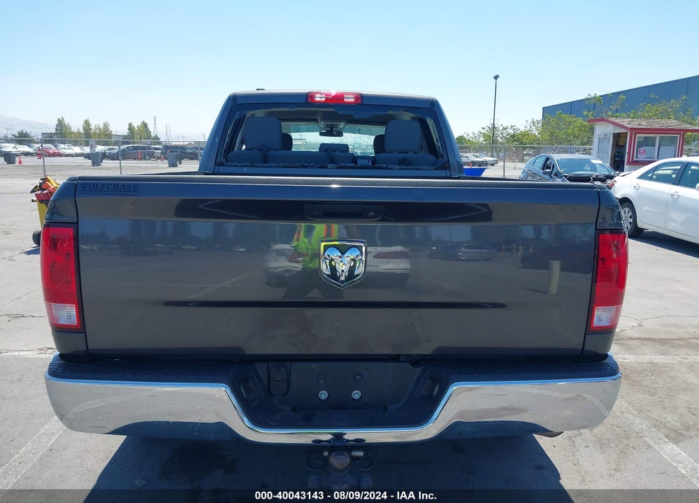 2018 RAM 1500 TRADESMAN QUAD CAB 4X2 6'4 BOX VIN: 1C6RR6FG0JS224497