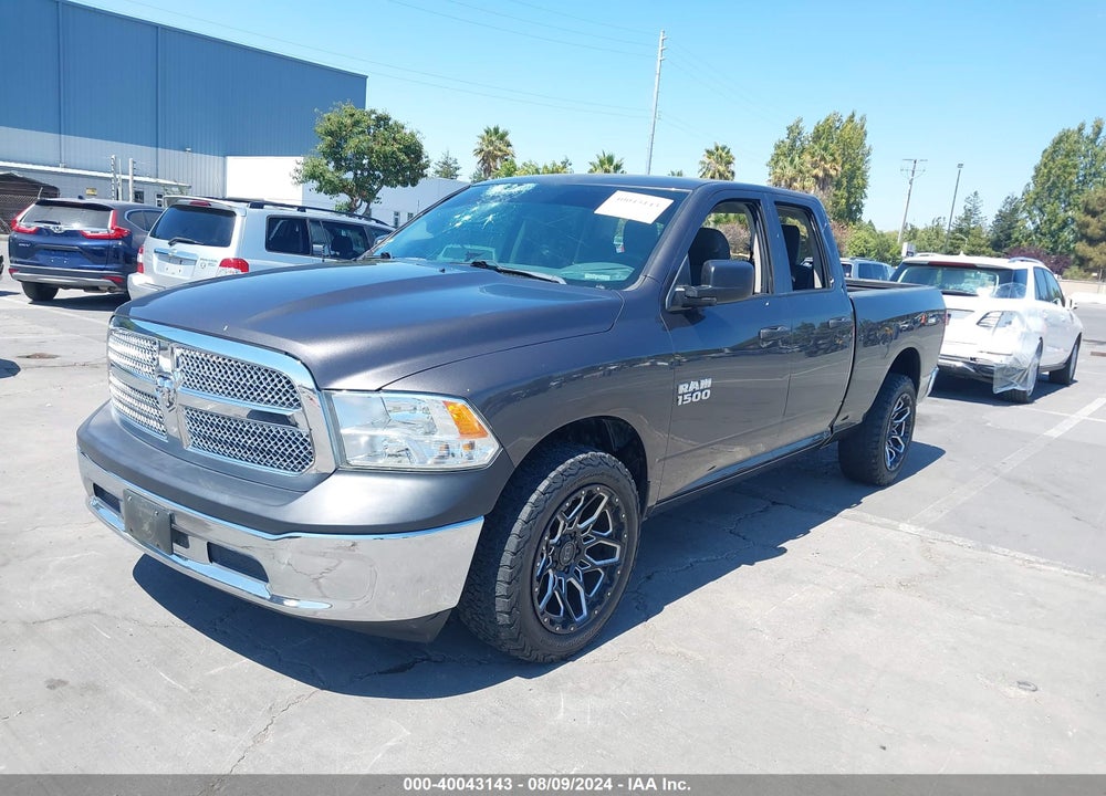 2018 RAM 1500 TRADESMAN QUAD CAB 4X2 6'4 BOX VIN: 1C6RR6FG0JS224497