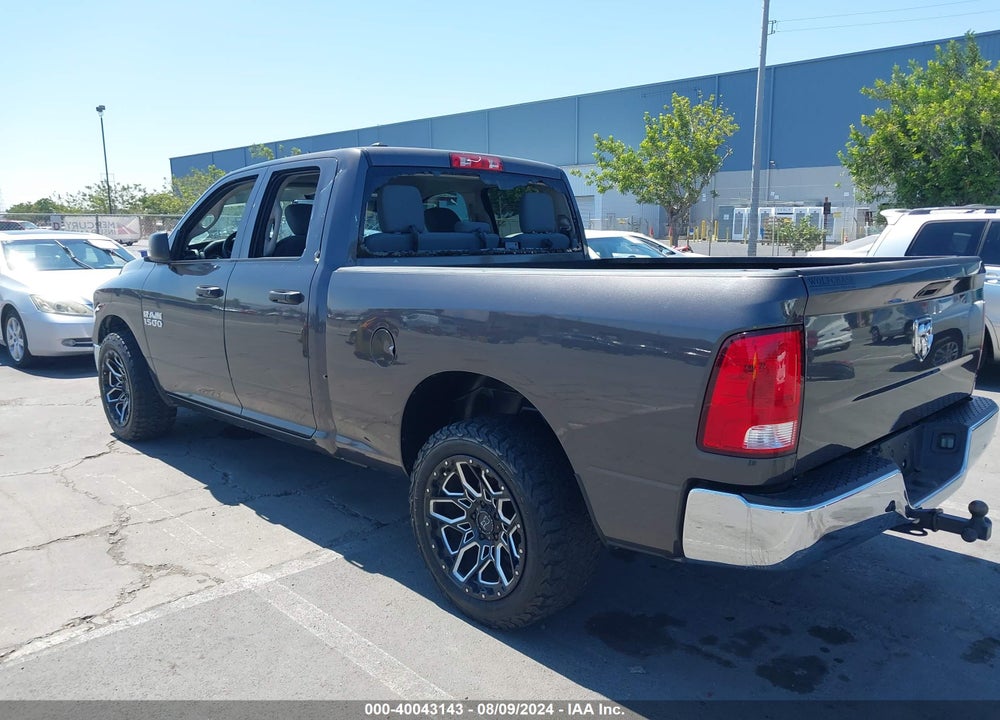 2018 RAM 1500 TRADESMAN QUAD CAB 4X2 6'4 BOX VIN: 1C6RR6FG0JS224497