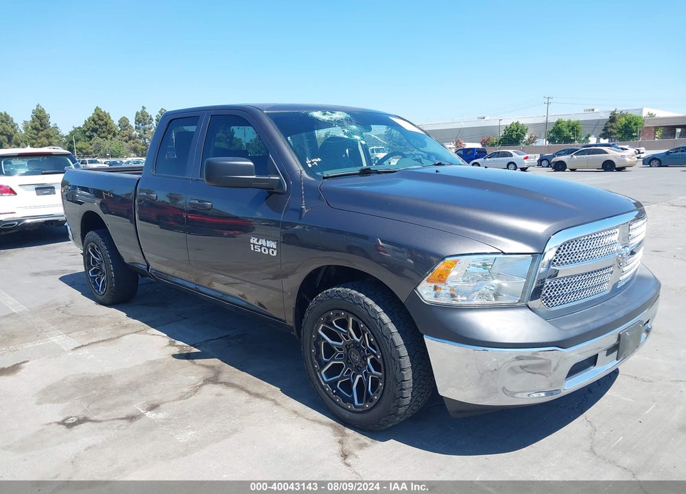 2018 RAM 1500 TRADESMAN QUAD CAB 4X2 6'4 BOX VIN: 1C6RR6FG0JS224497