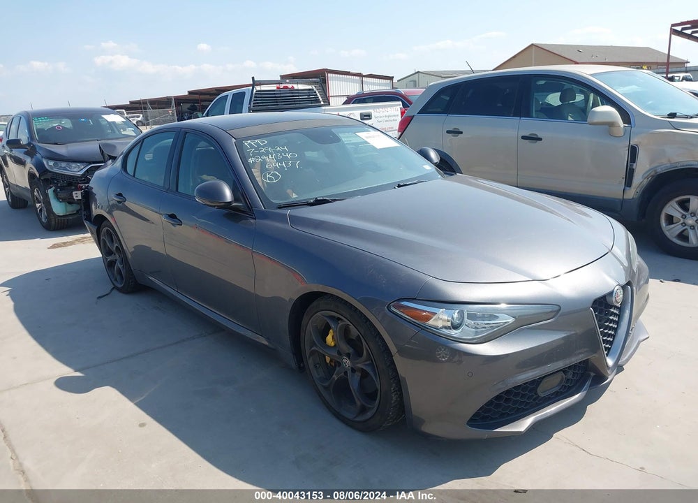 2017 ALFA ROMEO GIULIA TI RWD VIN: ZARFAECN7H7543155