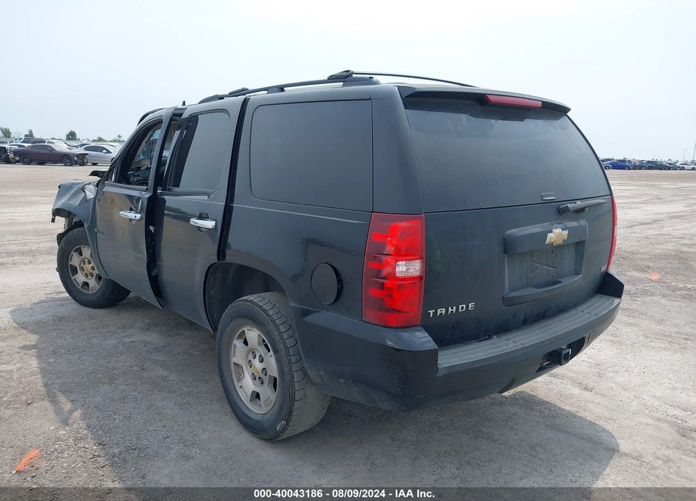 2011 CHEVROLET TAHOE LS VIN: 1GNSCAE04BR275942