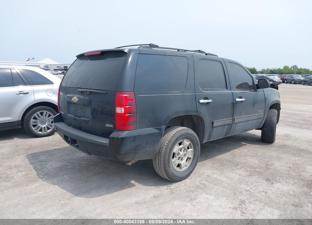 2011 CHEVROLET TAHOE LS VIN: 1GNSCAE04BR275942