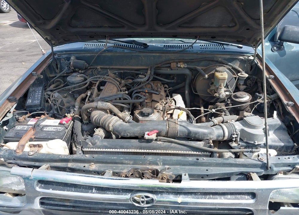 1994 TOYOTA PICKUP 1/2 TON SHORT WHEELBASE VIN: JT4RN81A0R5189585